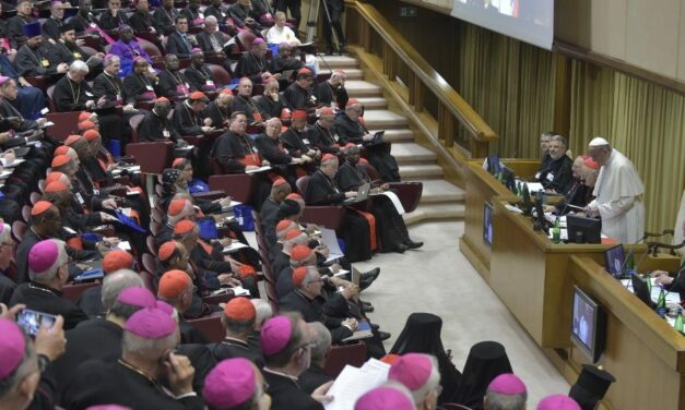 El Papa abre el Sínodo: «Disciernan juntos lo que el Señor pide a su Iglesia»