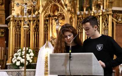 125 años en Vigo y Málaga y 50 en León, siempre “con los jóvenes”