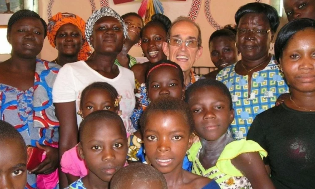 «Le cerré los ojos y le hice el signo de la cruz en su frente»