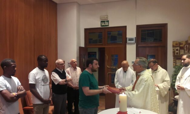 Lectores que proclaman y viven la Palabra de Dios