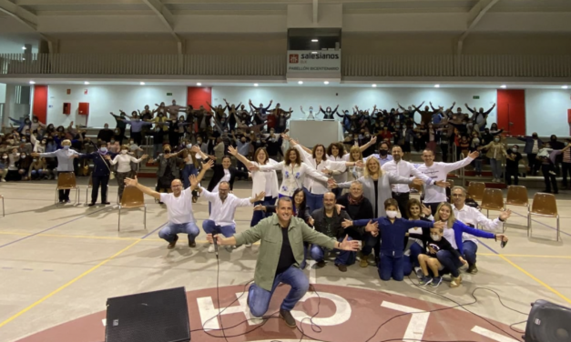 «Nos mueve la esperanza, firmes en la fe», concierto vigilia de Nico Montero en Salesianos Elche