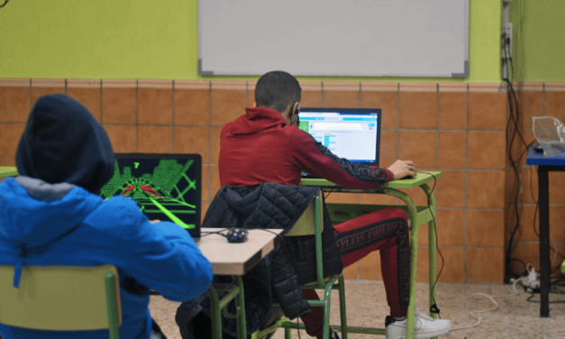 El programa ‘Necesidades Básicas’ de Pinardi rompe la brecha digital de los jóvenes en situación de vulnerabilidad