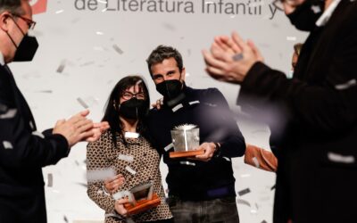 Mónica Rodríguez i Pedro Ramos, guanyadors de la XXX Edició del Premi Edebé de literatura infantil i juvenil