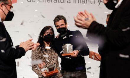 Mónica Rodríguez y Pedro Ramos, ganadores de la XXX Edición del Premio Edebé de literatura infantil y juvenil