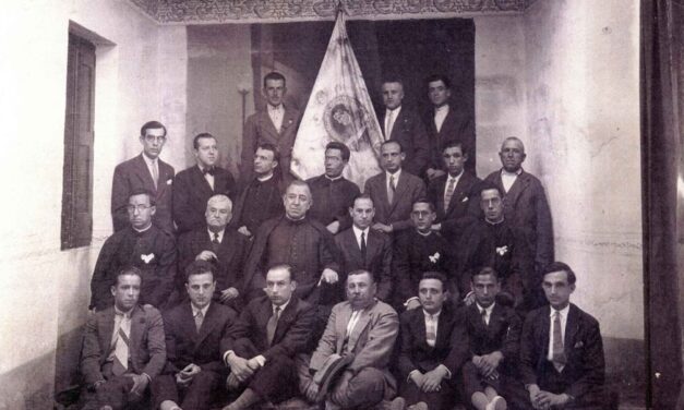 Foto con Historia: Antiguos Alumnos de Salesianos Talavera