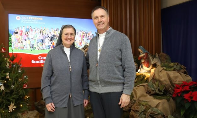 Don Ángel Fernández Artime, Rector Major dels Salesians, presenta l’Estrena 2023