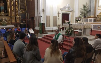 Valencia San Antonio Abad arranca su misa joven respondiendo a la demanda de los grupos jóvenes de la parroquia