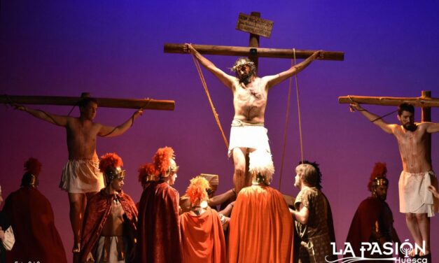 La Pasión de Jesús vuelve al teatro de los Salesianos de Huesca