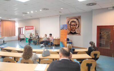 La primera Jornada de Química reuneix professionals i docents de tot Espanya a Salesians Zaragoza