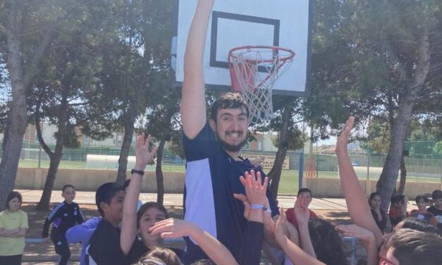 Salesians Cartagena acull la jornada de bàsquet ‘Encesta con nosotros’