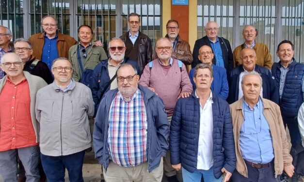 La il·lusió de retrobar-se i recordar plegats després de 50 anys