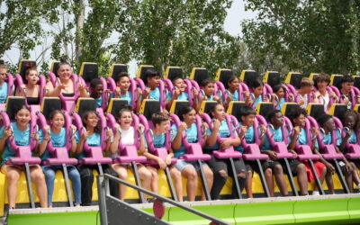 Más de 800 jóvenes de Pinardi disfrutaron del Parque de Atracciones de Madrid