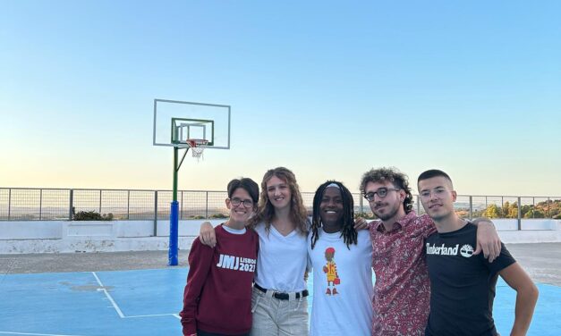Joves italians viuen una experiència de voluntariat i solidaritat a Espanya