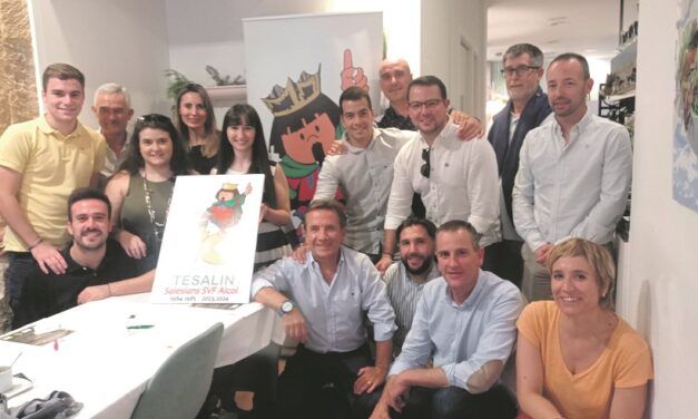 El grup de teatre Tesalín d’Alcoi celebra els 40 anys de teatre amb un programa especial