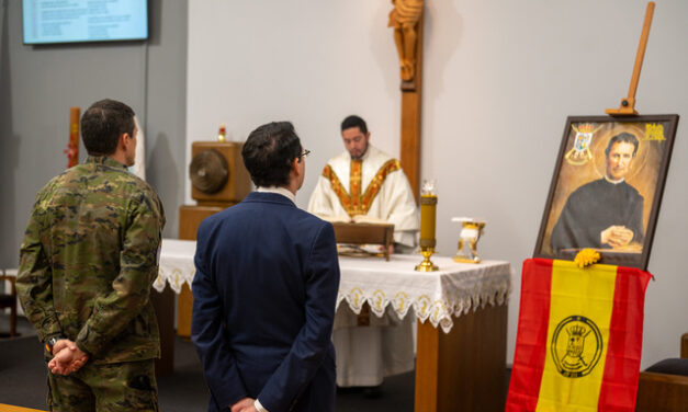 Militares españoles, en Letonia, celebran a San Juan Bosco