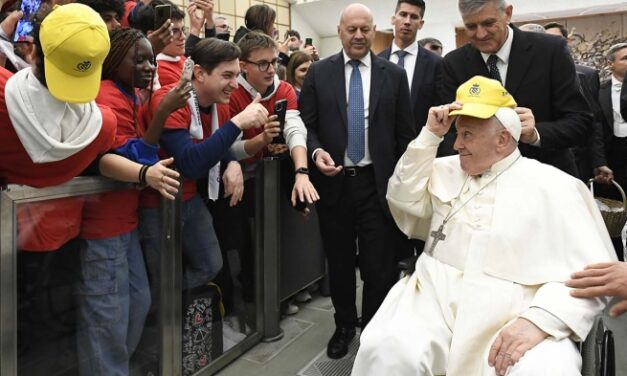 Papa Francisco: “Gracias por lo que hacen”