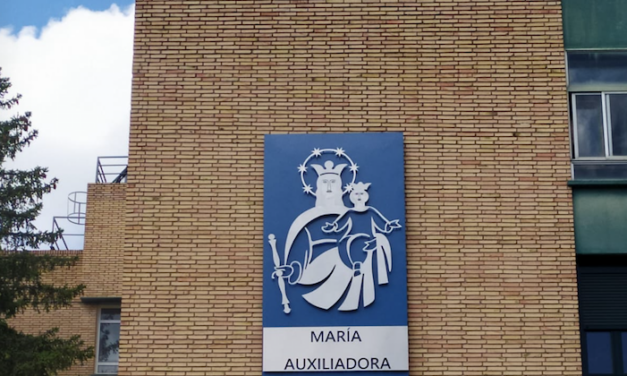 Silueta de María Auxiliadora