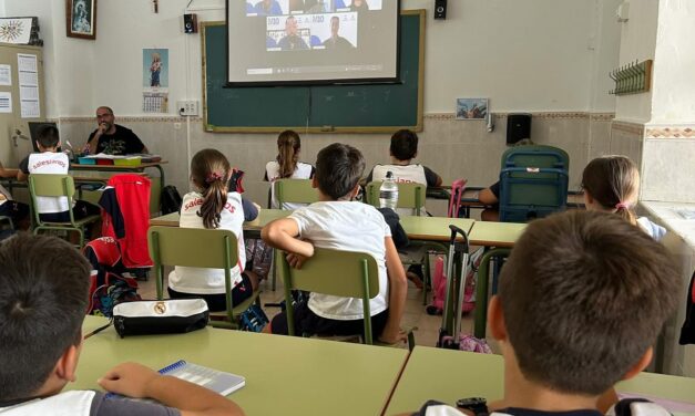 Carolina Marín comparteix el seu missatge de superació amb Salesians