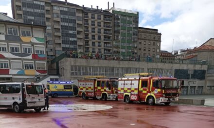 Simulacro de emergencia en Salesianos Ourense