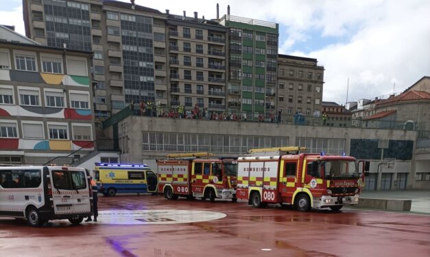 Simulacro de emergencia en Salesianos Ourense