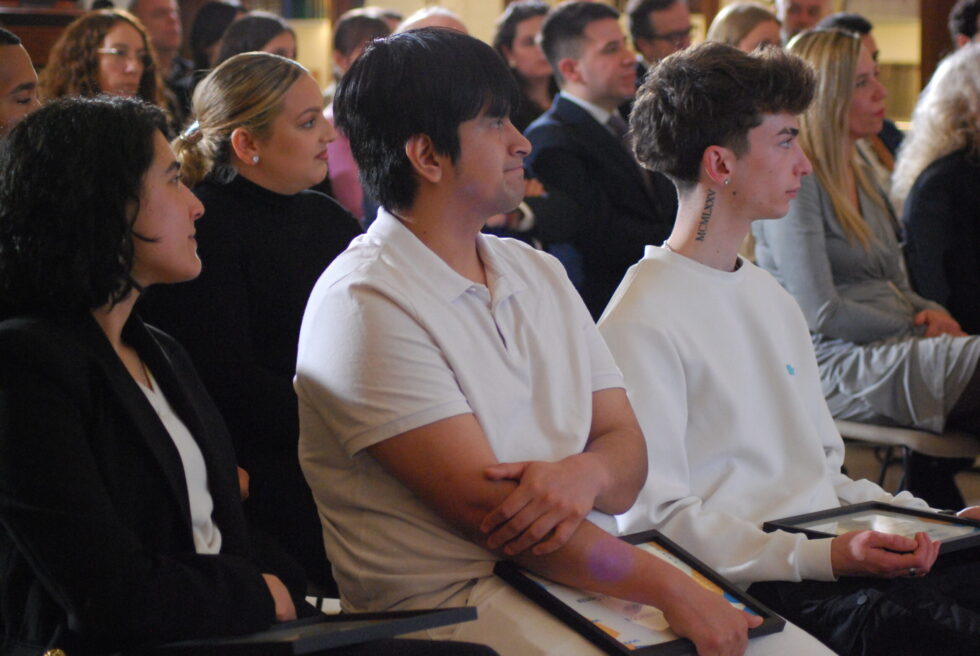 Primera Experiencia Profesional