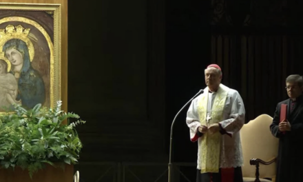 El Cardenal Artime dirigió la oración por la salud del Papa