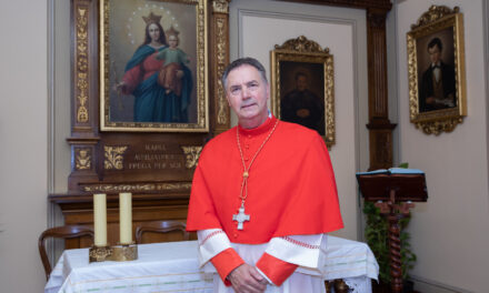 El cardenal salesiano Artime presidirá una misa en sufragio por Francisco