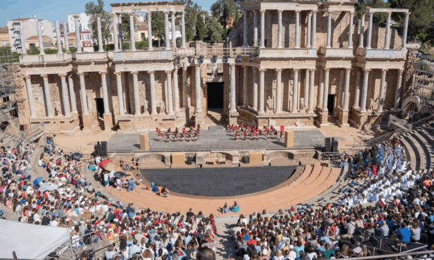 Salesianos Mérida viaja al imperio romano con la XV edición de Emerita Lvdica