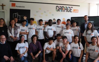 La Fundación Orange y Salesianos Monzón inauguran el primer GarageLAB de Huesca