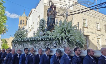 Salesianos Montilla celebra los 75 años de la coronación canónica de María Auxiliadora