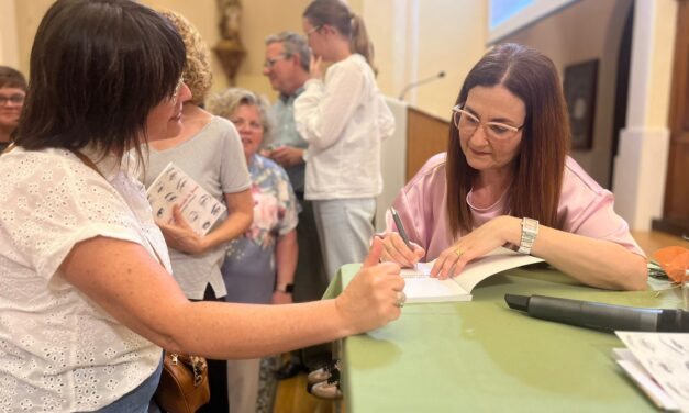 Salesianos Ciutadella presenta un libro sobre el protagonismo femenino