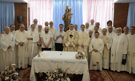 Sevilla acoge la Primera Profesión religiosa de Miguel Linde