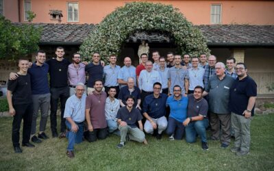 Los 22 posnovicios europeos finalizan el curso académico