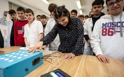 Alumnos de FP Padre Aramburu crean dispositivos para personas con autismo