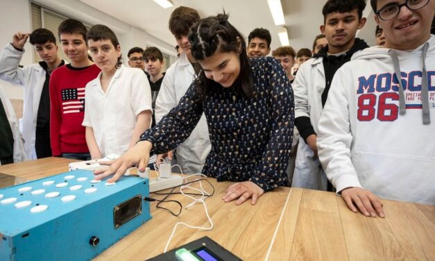 Alumnos de FP Padre Aramburu crean dispositivos para personas con autismo