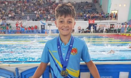 Un alumno de Salesianos Algeciras  campeón de España en Natación