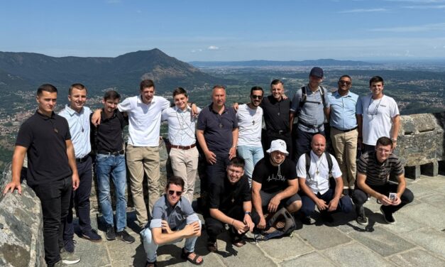Formación en italiano y experiencia de vida comunitaria