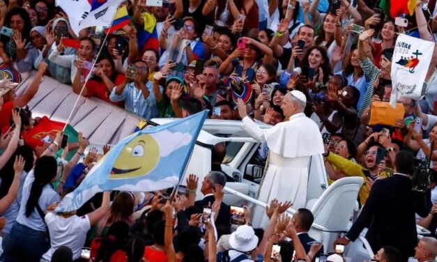 Vuelta al Cole con la mirada en el cielo: El Mensaje del Papa y Don Bosco para hoy  