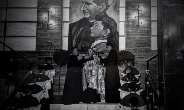 Foto con Historia: Inauguración Bachillerato Salesianos Paseo