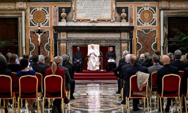 El Papa León XIV pide proteger la dignidad infantil ante la inteligencia artificial