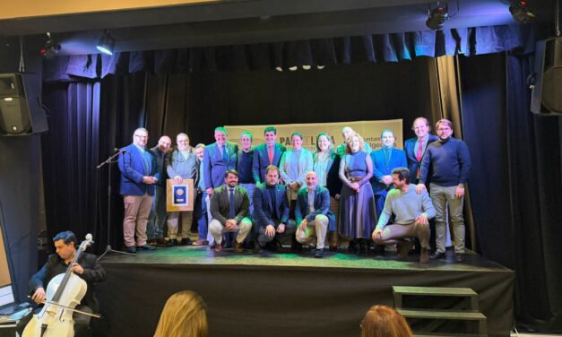 El Club Balonmano Ciudad de Algeciras recibe la IV Medalla Don Bosco 