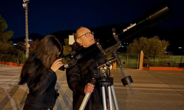 Una ventana al universo desde el aula