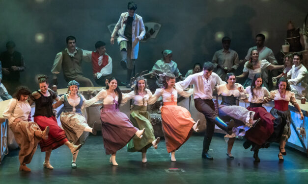 La magia de La Bella y la Bestia envuelve la Gala de los Premios Populares 2026