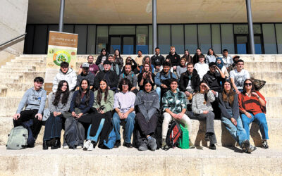 Salesianos Pamplona participa en un proyecto que imprime sensores de riego en macetas biodegradables