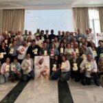 ‘Pastores que huelan a oveja’