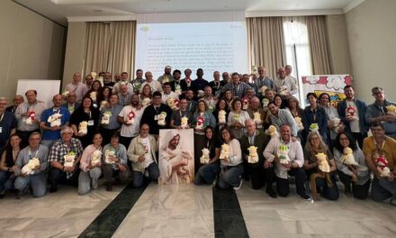 ‘Pastores que huelan a oveja’