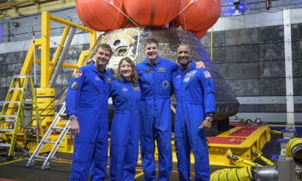 Happy Easter! La fe de los astronautas de la Artemis 2