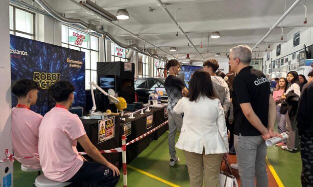 Gran éxito de la V edición de la Feria de Robótica ‘ALCOIBOT’