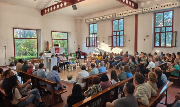 La comunidad Salesiana de La Mina celebra sus 50 años de presencia en el barrio