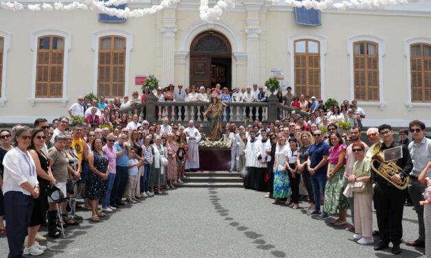 Cien años de la bendición de María Auxiliadora en Las Palmas